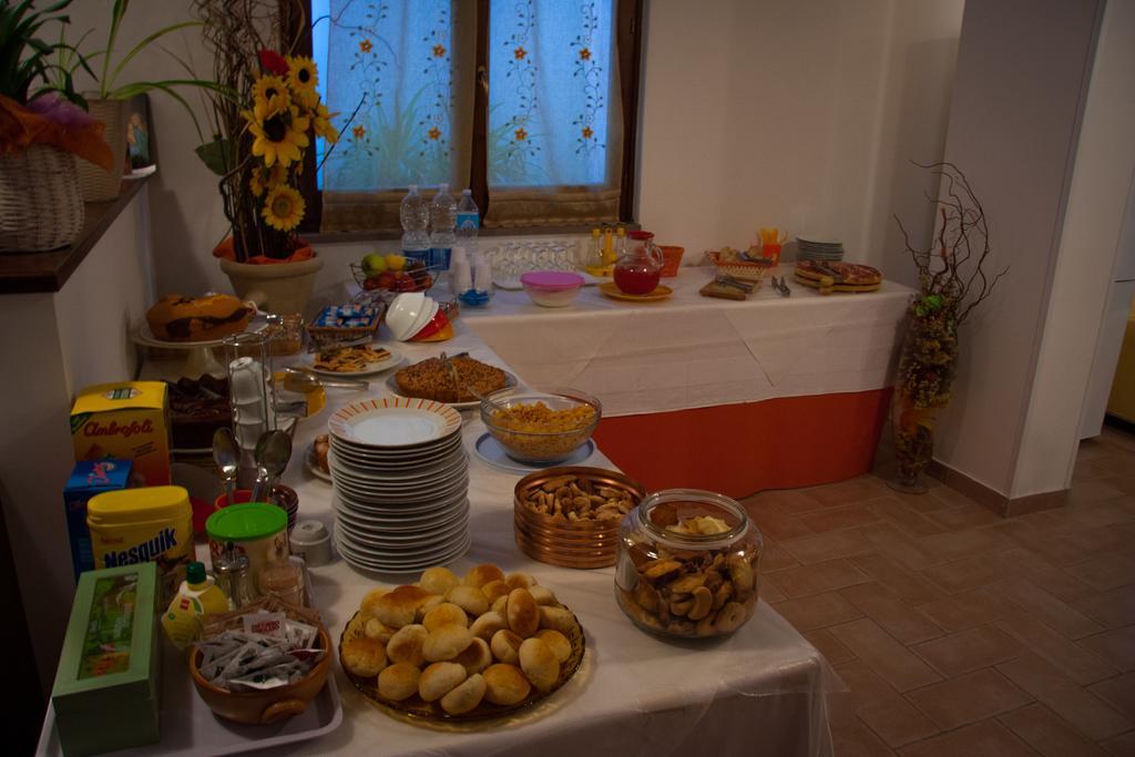 P&P Assisi Camere Bastia Umbra Buitenkant foto