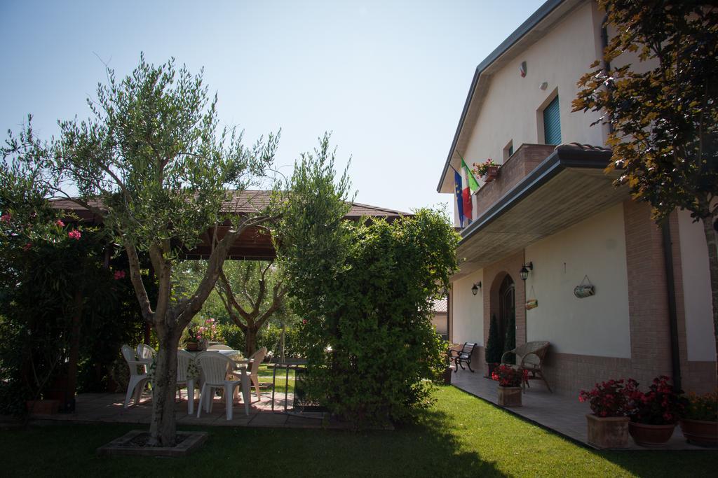 P&P Assisi Camere Bastia Umbra Buitenkant foto